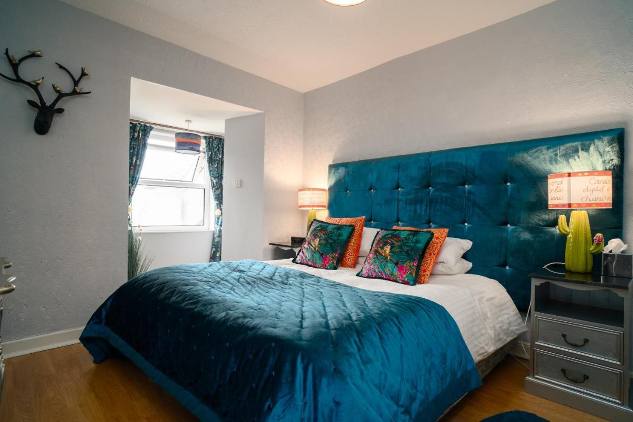 Starling View Boutique Stunning Seafront View Apartment アベリストウィス エクステリア 写真