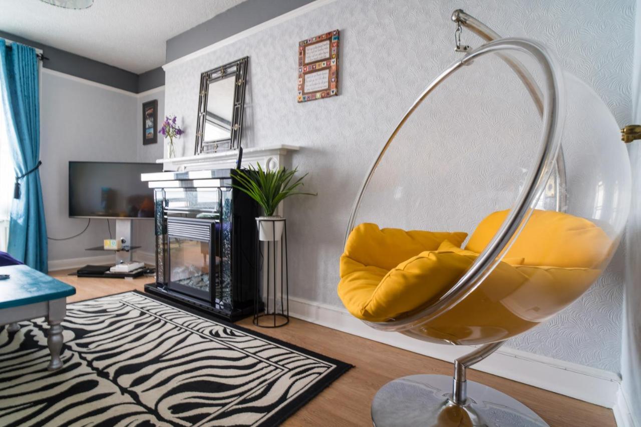 Starling View Boutique Stunning Seafront View Apartment アベリストウィス エクステリア 写真