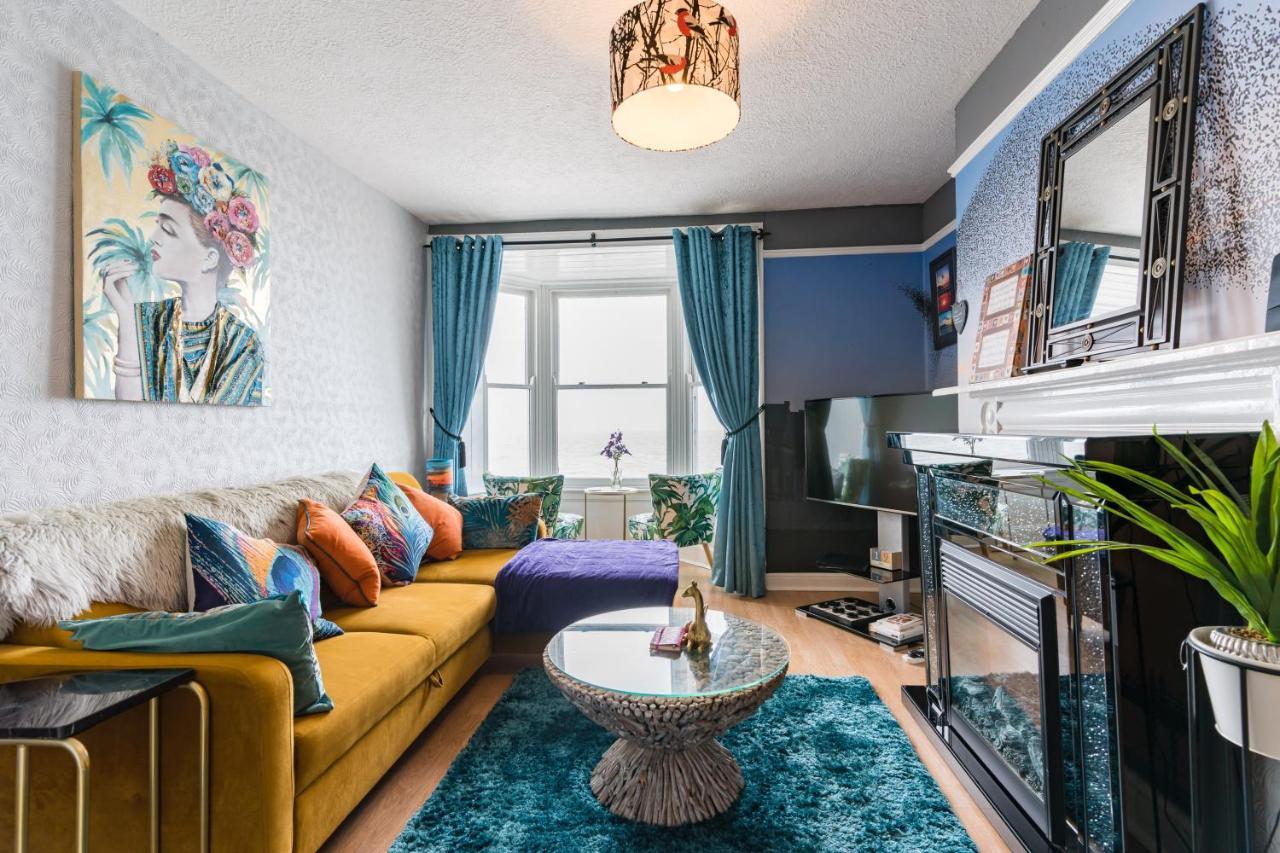 Starling View Boutique Stunning Seafront View Apartment アベリストウィス エクステリア 写真